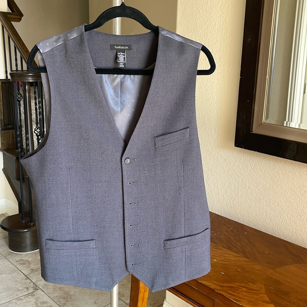 Van Heusen Vest Large EUC
